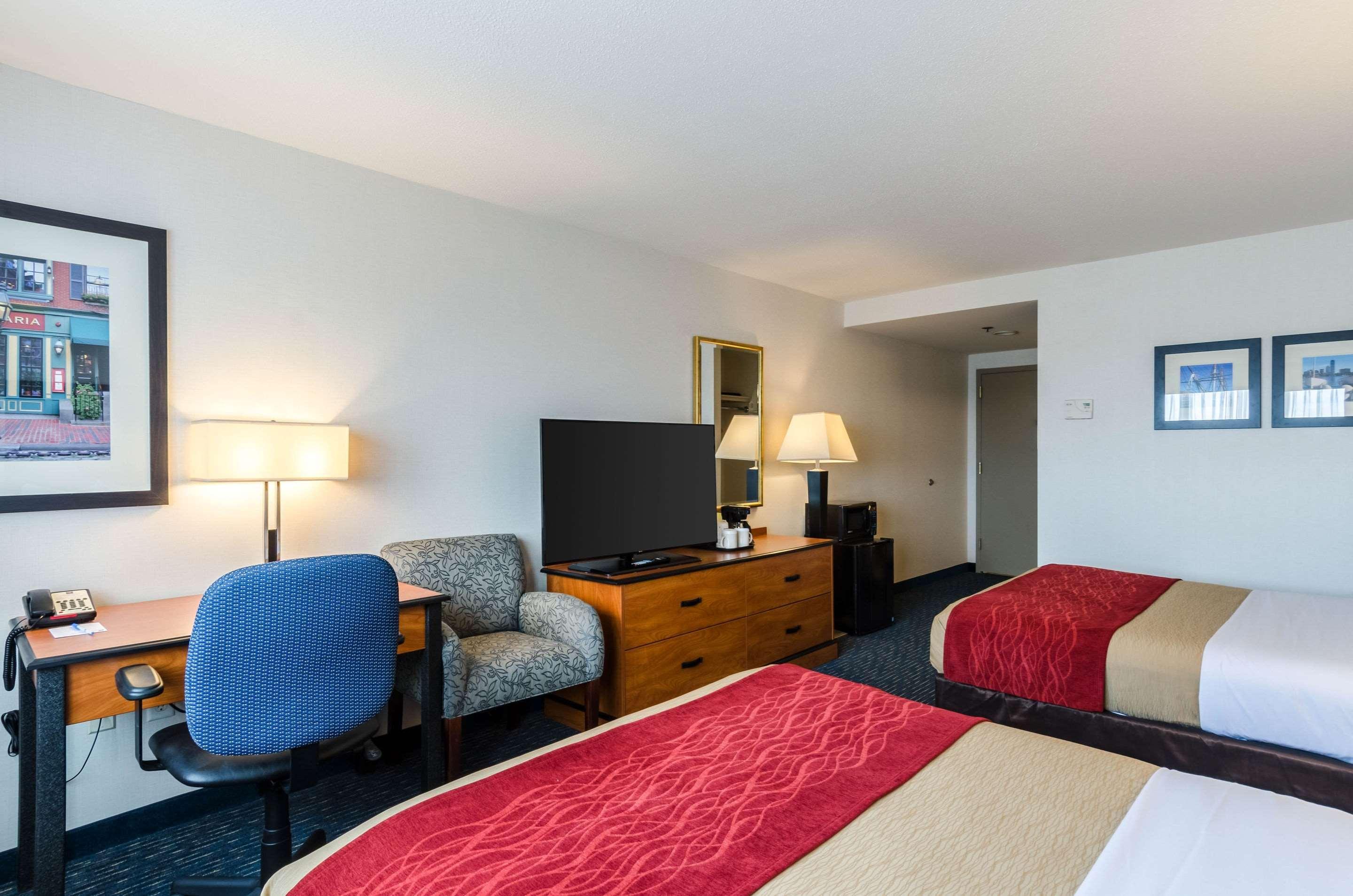 Comfort Inn & Suites Logan International Airport Revere Exterior foto
